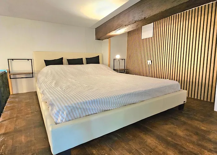 Duplex A 15 Min A Pieds De La Gare, Centre Historique Апартаменты Монлюсон